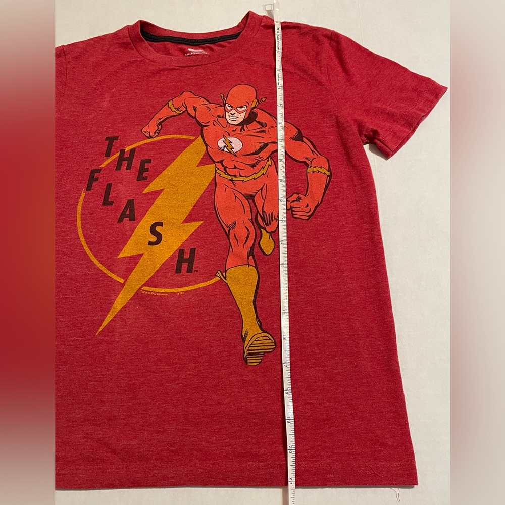 Excellent DC Comics Flash T-shirt Distressed Red Youth Medium - Picture 8 of 10